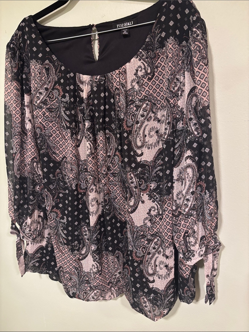 Roz & Ali Black and Pink Paisley Long-Sleeve Blouse